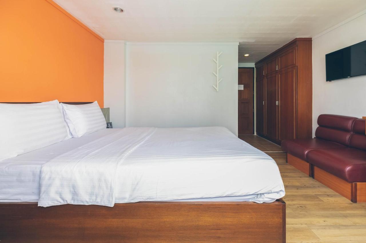 Atlas Bangkok Hotel Екстериор снимка