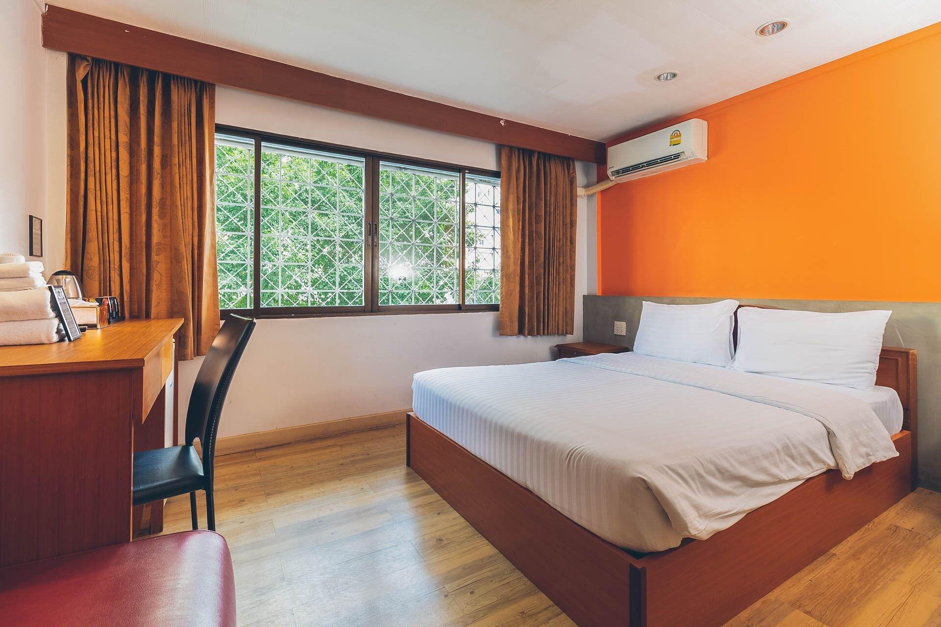 Atlas Bangkok Hotel Екстериор снимка
