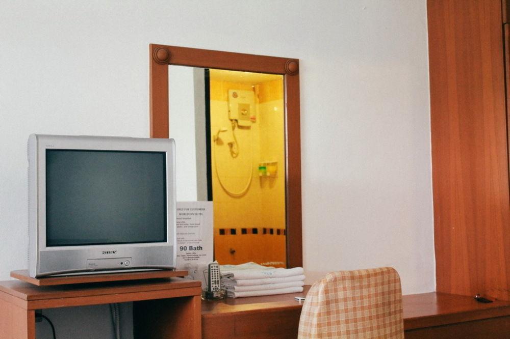 Atlas Bangkok Hotel Екстериор снимка