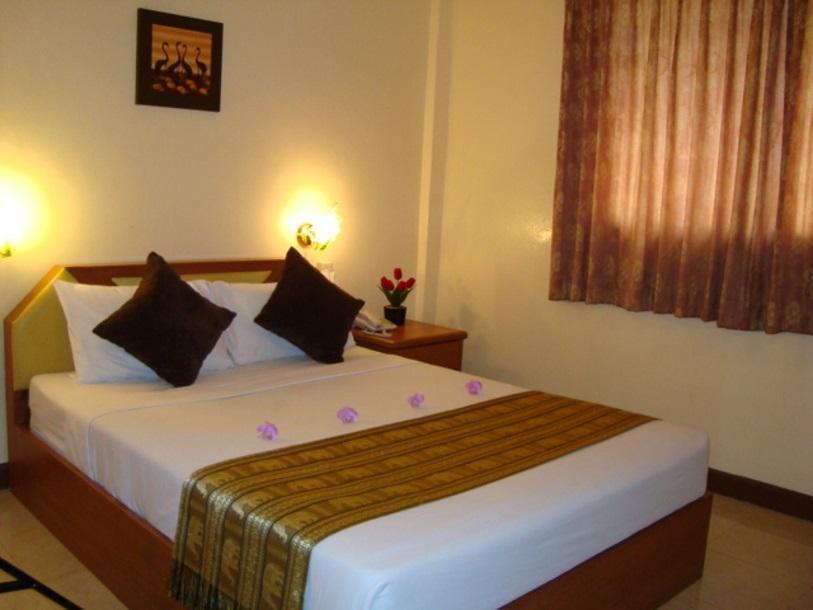 Atlas Bangkok Hotel Екстериор снимка